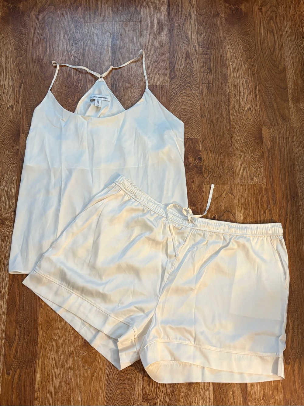 Amazon Essentials Women's White Satin Cami & Shorts Sleep Set